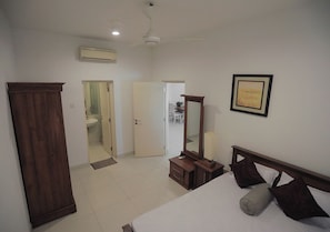 3 habitaciones, tabla de planchar con plancha y wifi gratis 