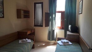 Coffres-forts dans les chambres, rideaux occultants