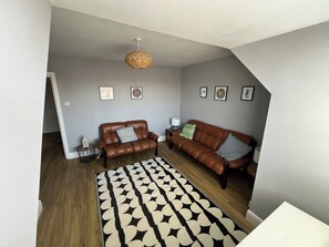 Smart TV - Bolt hole by the sea (Felixstowe)
