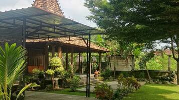 Jardines del alojamiento