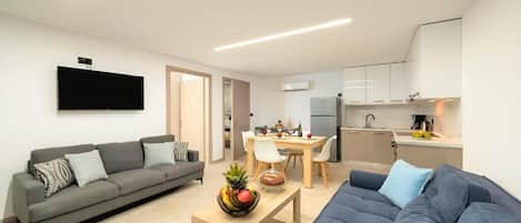 Appartement, vue sur la cour intérieure | Aire de séjour