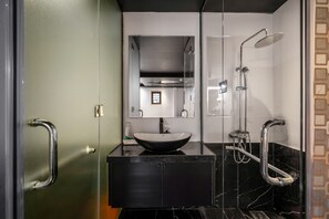 Superior Double Room | Bathroom - Crow (Sam Son)
