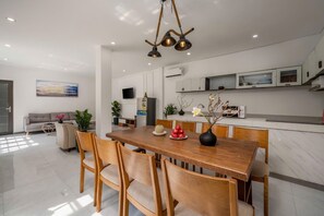 Family Double Room | Dining - Crow (Sam Son)
