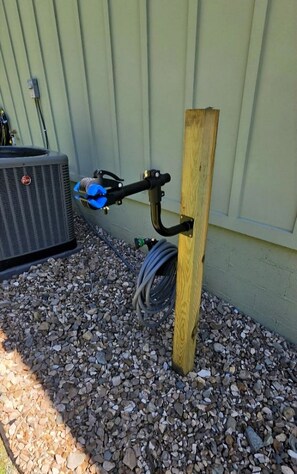 Property grounds - New 3-bedroom house in Bella Vista near the new OZ Bike Park (Bella Vista)