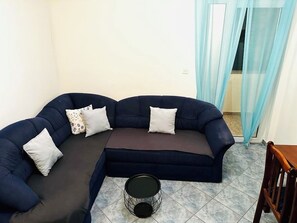 Living area - Villa Bilogora& Apartments in Vodice. Family suite with garden view. (Vodice)