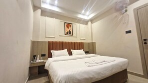 Double Room | Free WiFi - The City Hotel (Kanpur)