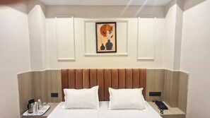 Double Room | Free WiFi - The City Hotel (Kanpur)