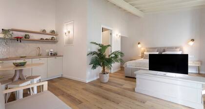 Vila Santa Luzia 6 with Shared Pool, Wi-Fi, and Air Conditioning
