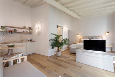 Vila Santa Luzia 6 with Shared Pool, Wi-Fi, and Air Conditioning