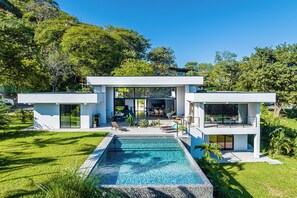 Pool - Luxury Villa with Private Pool, Jungle Views, fully staffed!  Minutes from the Beach (Tamarindo)