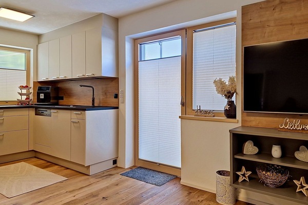 Möbel, Interior Design, Flooring, Wand, Fussboden, Holz, Decke, Zimmer, Beleuchtung, Cabinetry