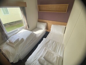 Iron/ironing board, Internet, bed sheets - Little Gem 2 Bed Caravan opposite the Beach on California Cliffs Holiday Park (Scratby)