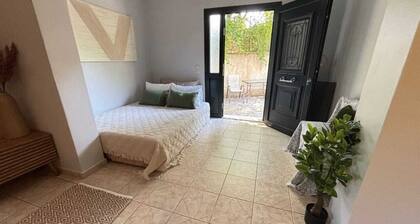 Diamond Suite by Corfuescapes