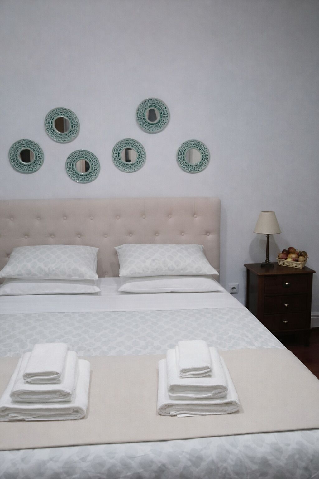 4 chambres, fer et planche à repasser, lit parapluie, Wi-Fi gratuit