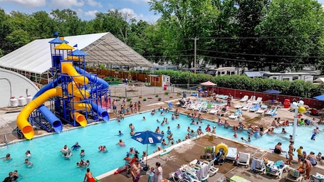Outdoor pool. Splash Magic RV Resort