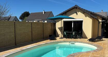 Maison avec piscine couverte et chauffée en Normandie