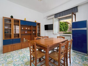 Departamento Confort, vista a la ciudad | Restaurantes