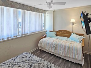 Internet - OCEANFRONT 2 Bed 2 Bath Condo with Indoor Pool! Century I #412 (Ocean City)