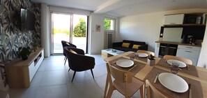 Interior - Welcome to our home! Vacation rental for 4 people, 3 minutes from the sea (Plouarzel)