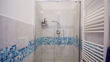 Double or Twin Room, Pool View | Bathroom