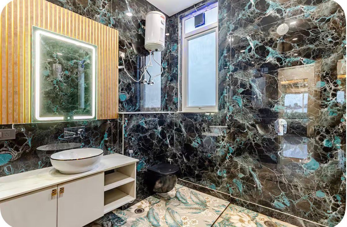 Luxe villa, 4 slaapkamers, privézwembad, uitzicht op tuin | Badkamer | Een douche, gratis toiletartikelen, een haardroger, pantoffels