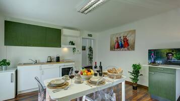 Appartement Standard, 2 chambres, climatisation (Maroggia Apt 2 Near The Lake for 5) | Cuisine privée