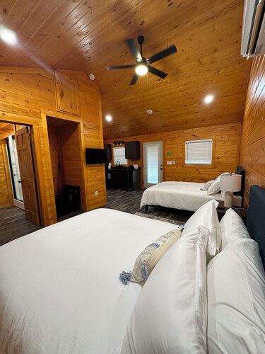 Far Flung Outdoor Center