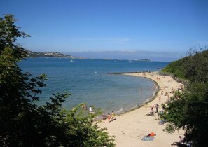 Beach nearby - Vrbo Property (paimpol)