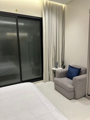 Iron/ironing board, free WiFi - alya eawesam (taif)