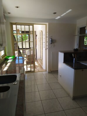 Interior - Villa with pool MEZE sur l'étang de Thau (Mèze)