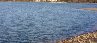 Cozy vacation home right on the lake near Winterswijk