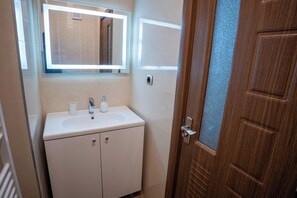 Bathroom - Barrique Isaran 129 (Brașov)