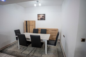 Dining - Barrique Isaran 129 (Brașov)