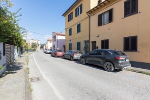 Property grounds - Pisa City Airport Apartment (Pisa)