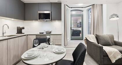 Stylish 1BR Lower-Level Suite • Free Parking