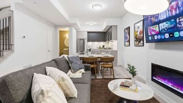 TV, fireplace, offices