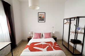Room - Vrbo Property (Mairena del Aljarafe)