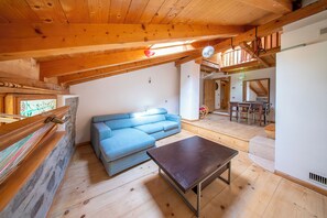 Living area - Howard House (Levico Terme)