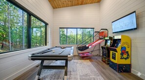 Spielezimmer