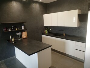 Private kitchen - Furnished 4 bedroom apartment Ngor Almadies Dakar Senegal (NGOR)