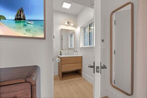 Bathroom - Bella Notte Studio 2 by the beach (Pleasure Point)