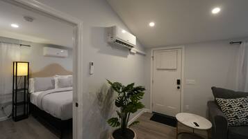 1 Schlafzimmer, Schreibtisch, Bügeleisen/Bügelbrett, WLAN