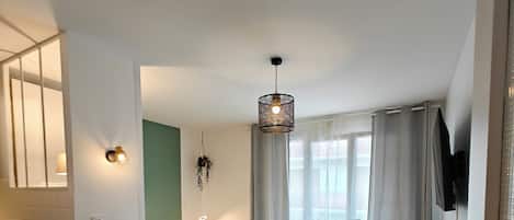 1 camera, ferro/asse da stiro, Wi-Fi gratuito, lenzuola