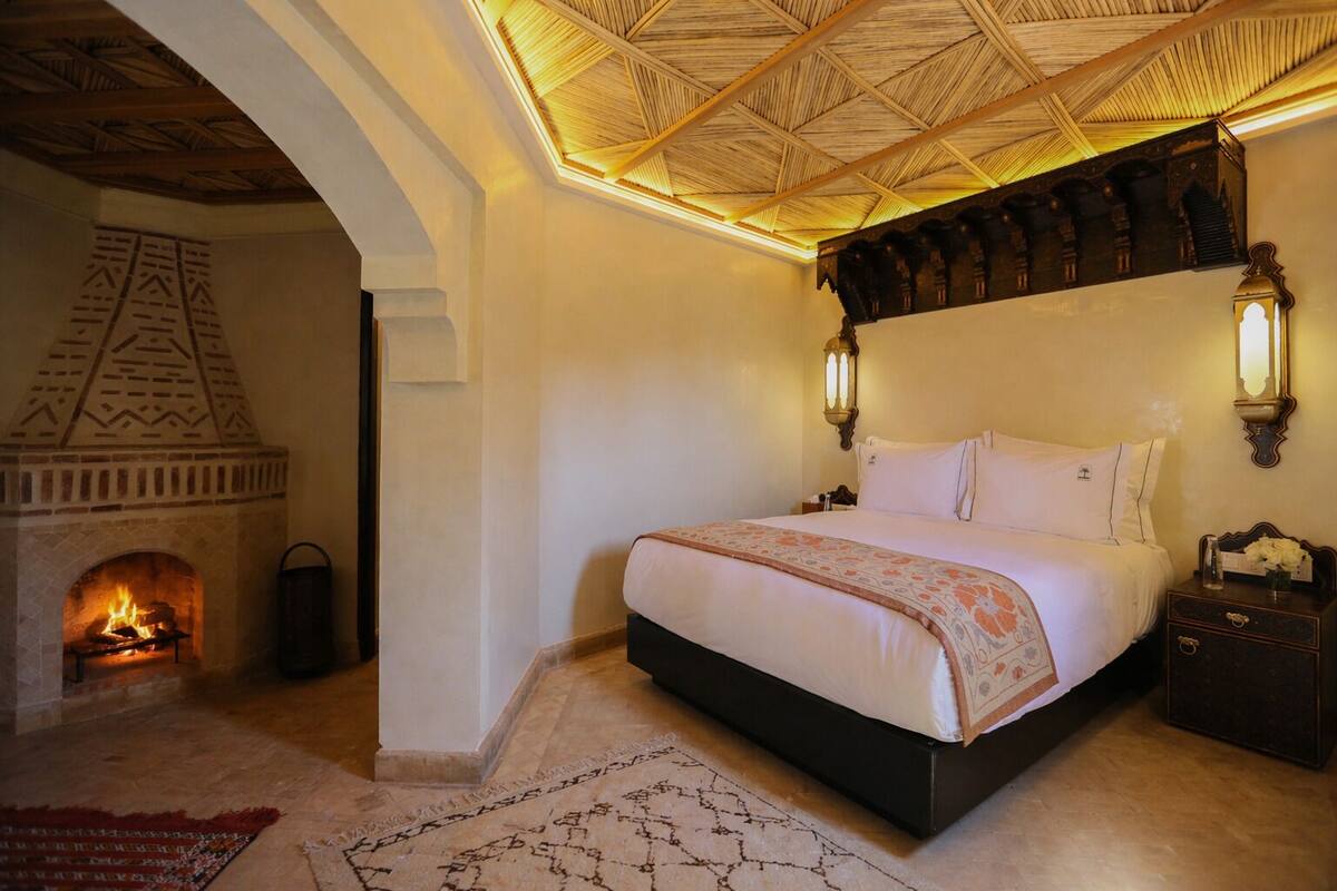 Egyptian cotton sheets, premium bedding, down comforters