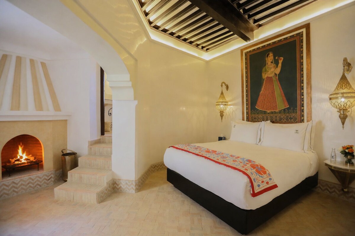 Egyptian cotton sheets, premium bedding, down duvets