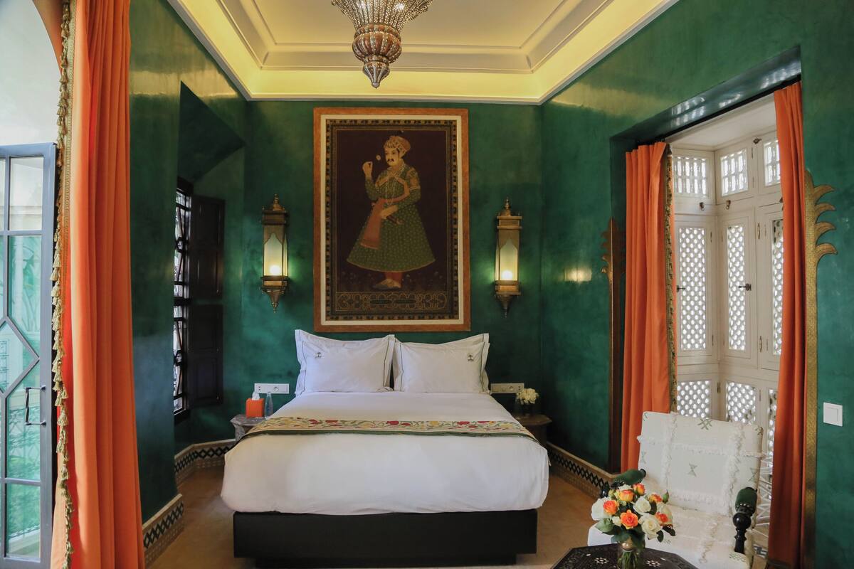 Egyptian cotton sheets, premium bedding, down comforters