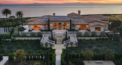 Chic Studio in Historic City Center, Near Carlsbad