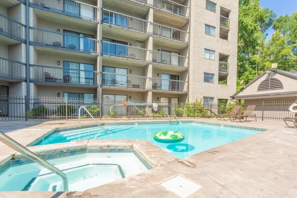 Deluxe Condo, Non Smoking, Pool View | Pool