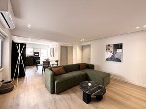 House - 32 Nic- Stay Metropolitan Luxe Apartment (Nicosia)
