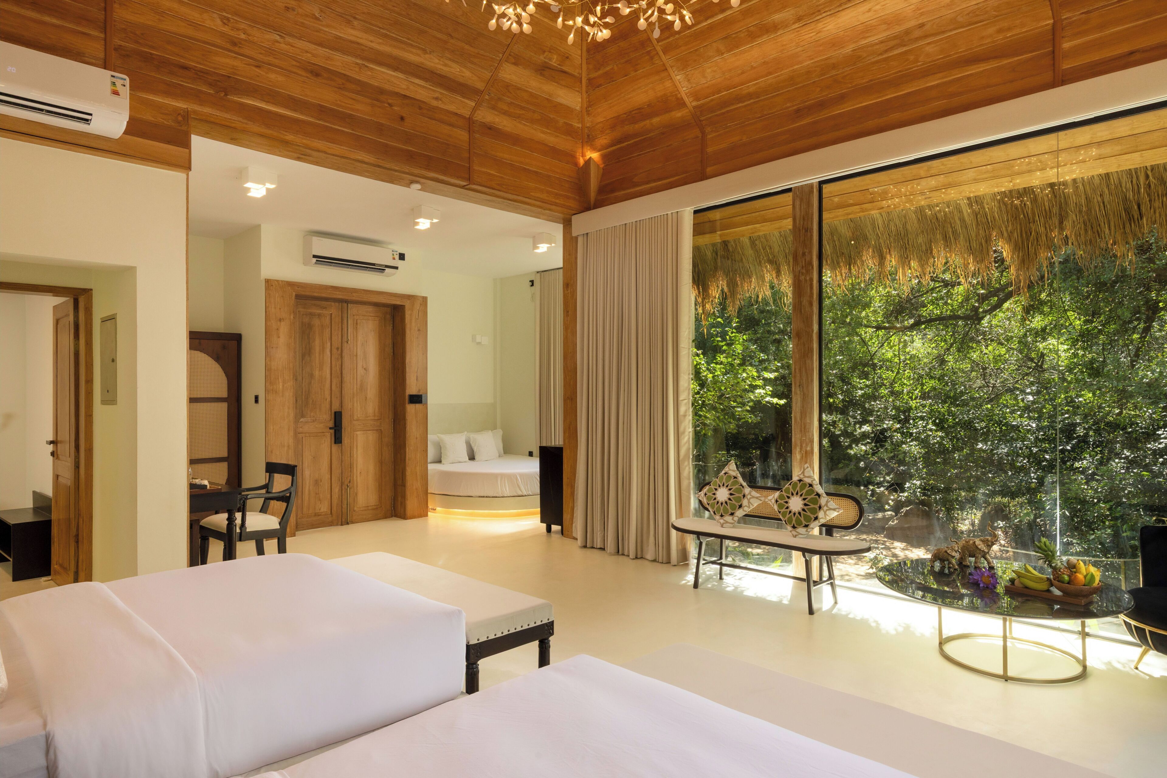 Deluxe Villa | Premium bedding, free WiFi, bed sheets